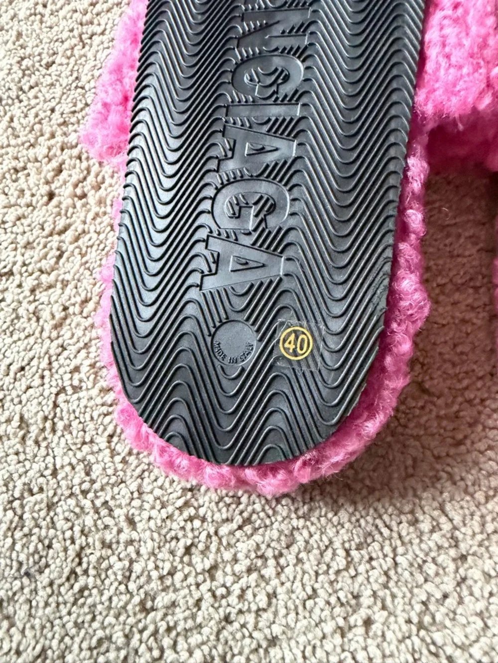 Balenciaga Pink Fuzzy cozy Slide Slippers - Picture 3 of 5